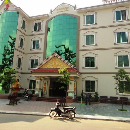 Borey Vatanac Guesthouse 캄폿 외부 사진