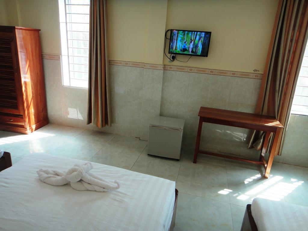 Borey Vatanac Guesthouse 캄폿 외부 사진